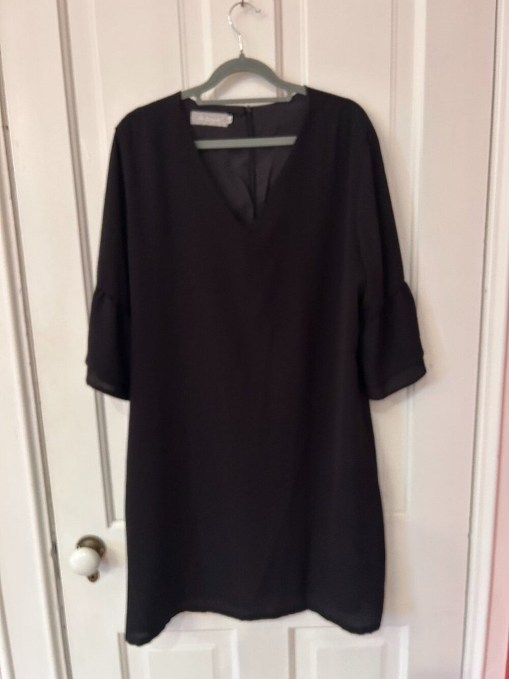 Belongsci Black V-Neck Bell Sleeve Shift Dress Ruffle Sleeve Lined LBD Size XL